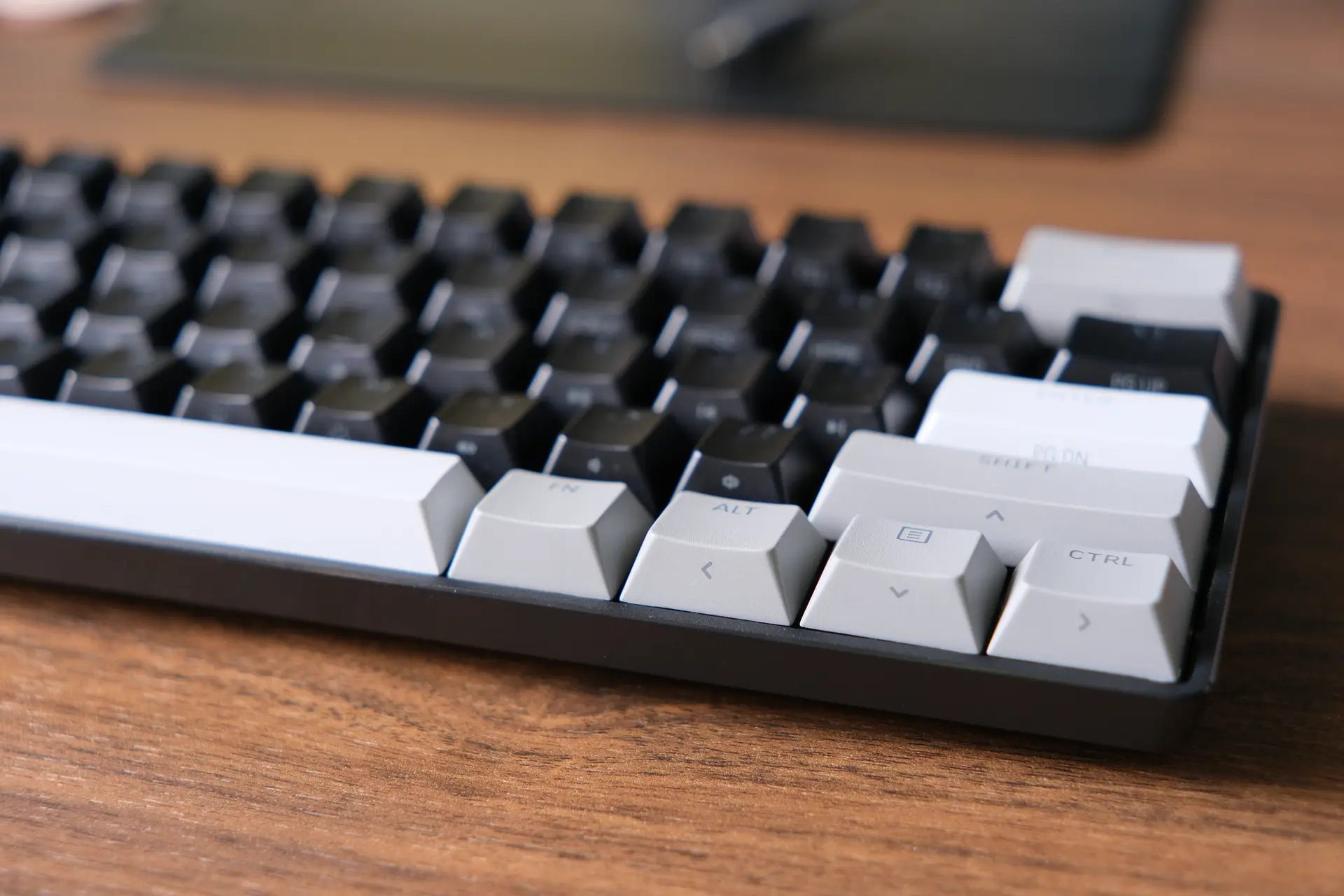 corsair-clipper-pro-mini-60-danh-gia-gaming-gear-4.webp