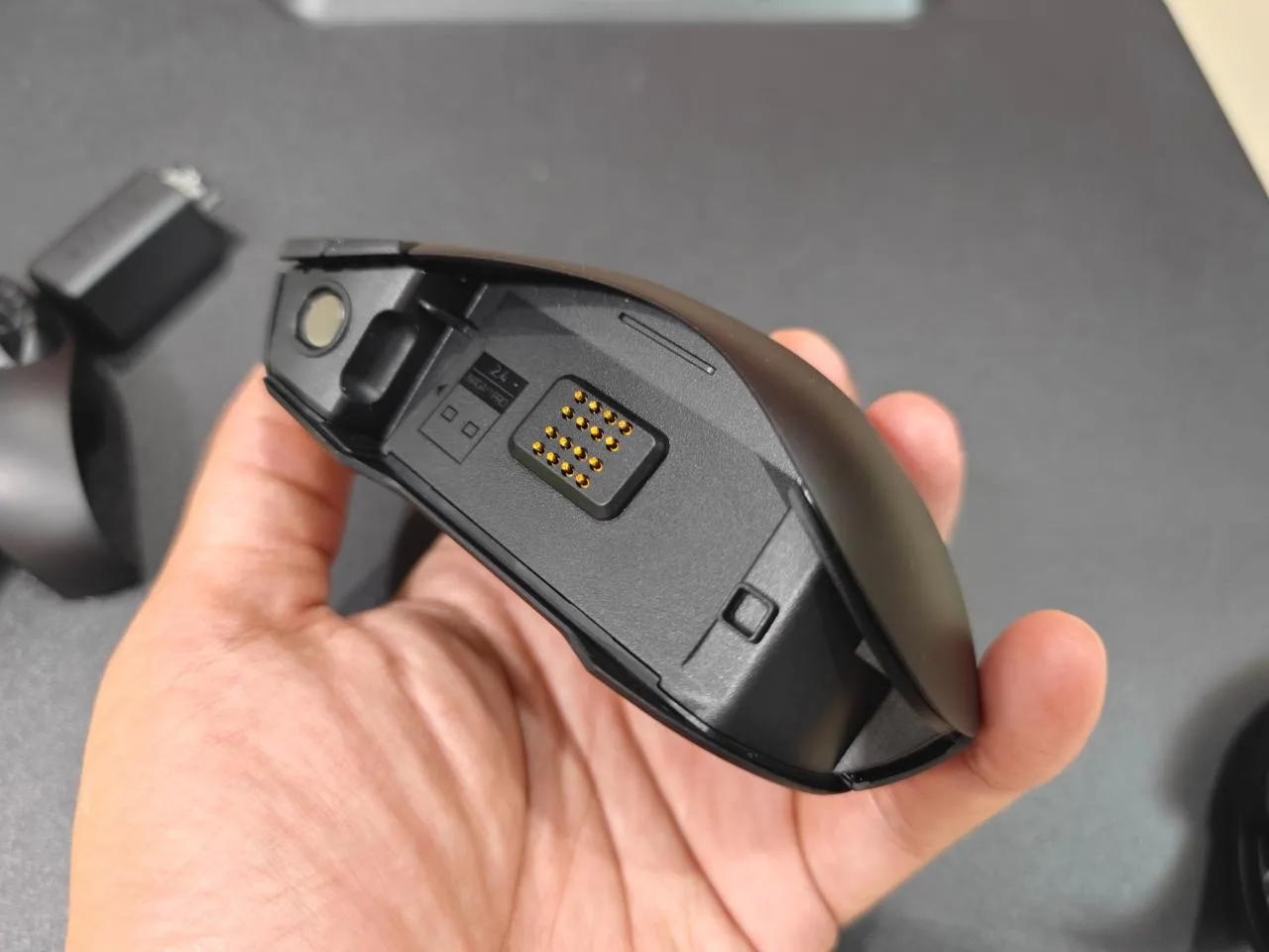 Razer Naga V3 Pro - Đánh Giá Gaming Gear 